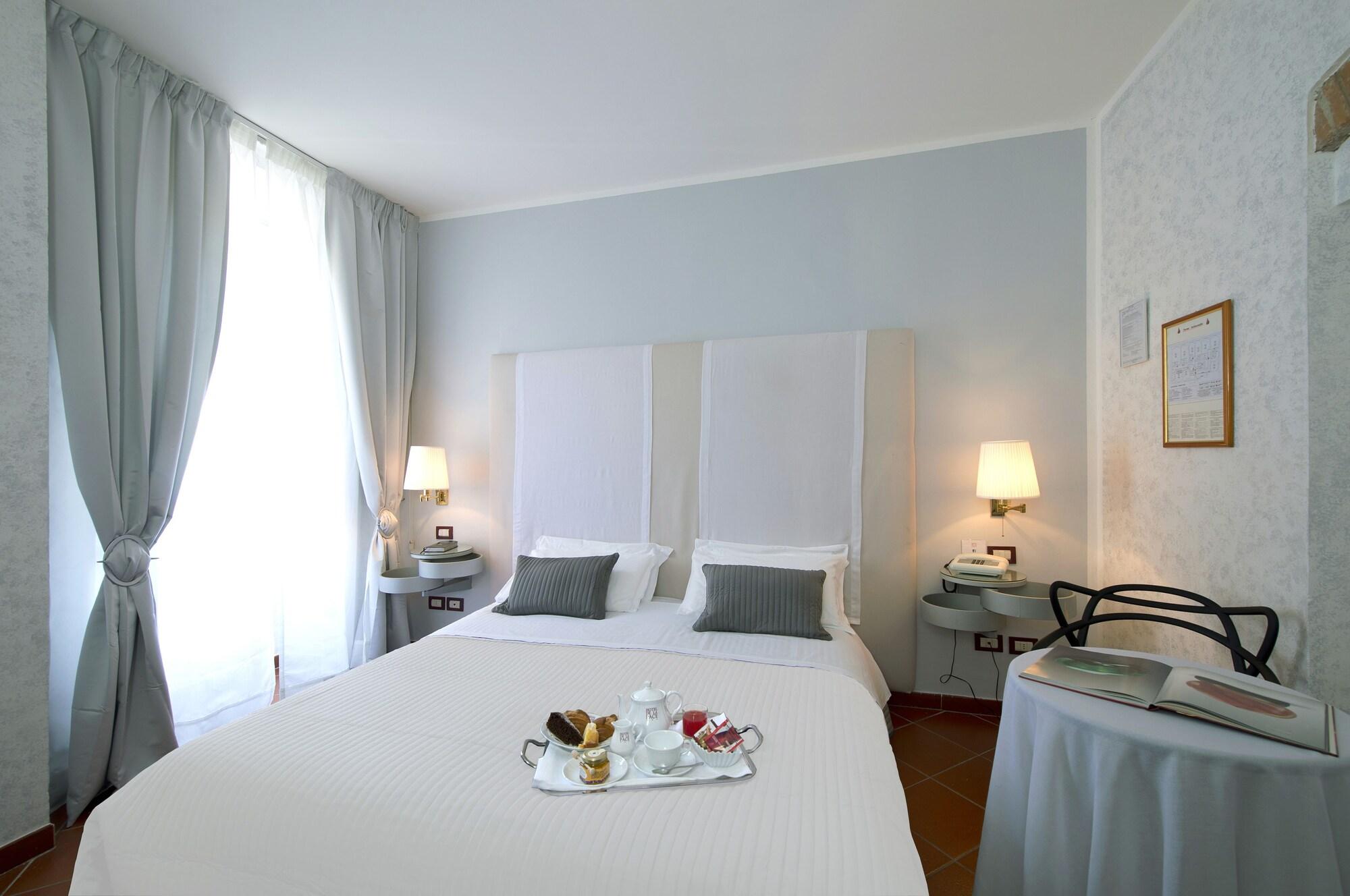 เดอ ลา ปาเช - ชัวร์ โฮเทล คอลเลคชัน บาย เบสต์เวสเทิร์น Hotel ฟลอเรนซ์ ภายนอก รูปภาพ